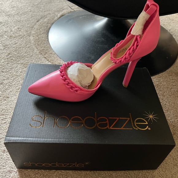 Show Dazzle NWT. Size 10, fits an 8.5. - Picture 3 of 4